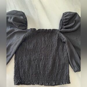 Black puff sleeve Women's smocked Top